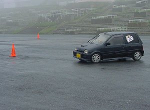 L200~