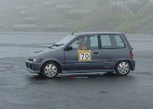 L200~