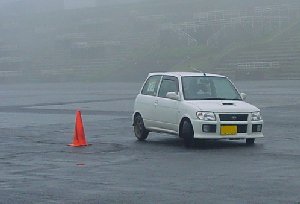 L700~